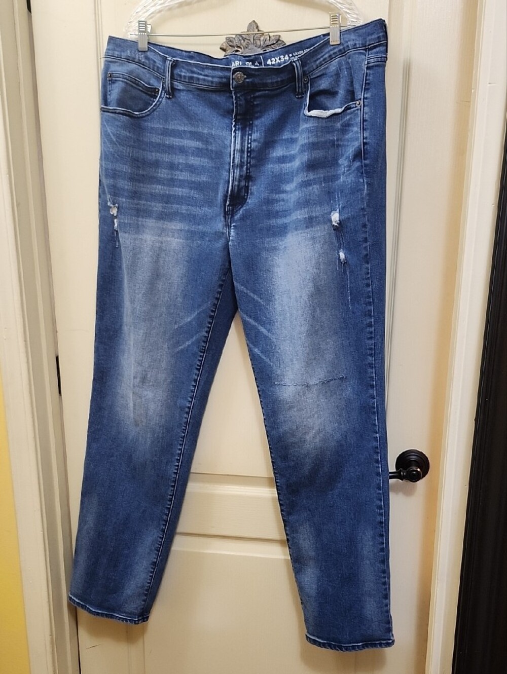 ARIZONA JEAN COMPANY MEN'S RELAXED STRAIGHT LEG JEANS